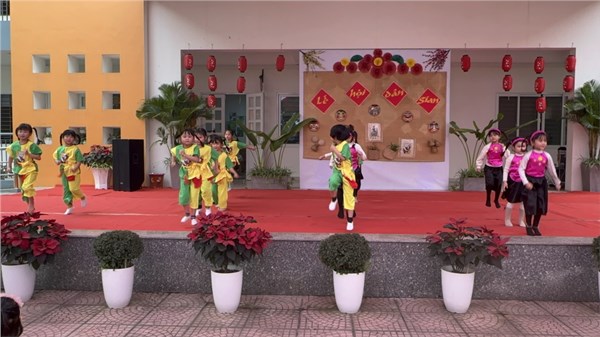 Hoạt động chào mừng ngày 8/3/2024