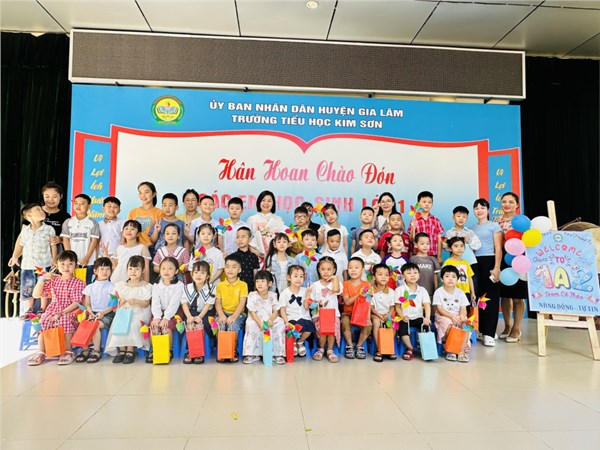 Ảnh chào hs lớp 1